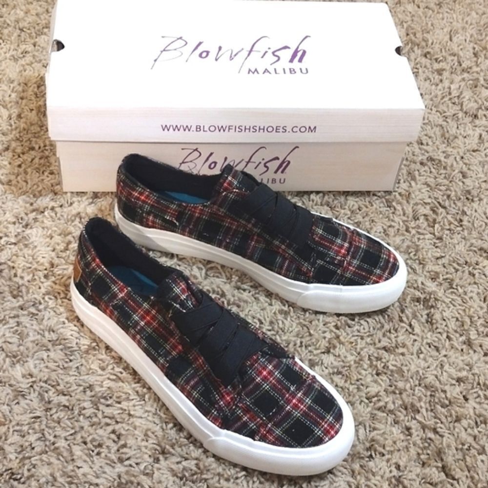 🐡 Blowfish New in Box Women's Size 7.5 Black Scottish Plaid Marley Sneakers